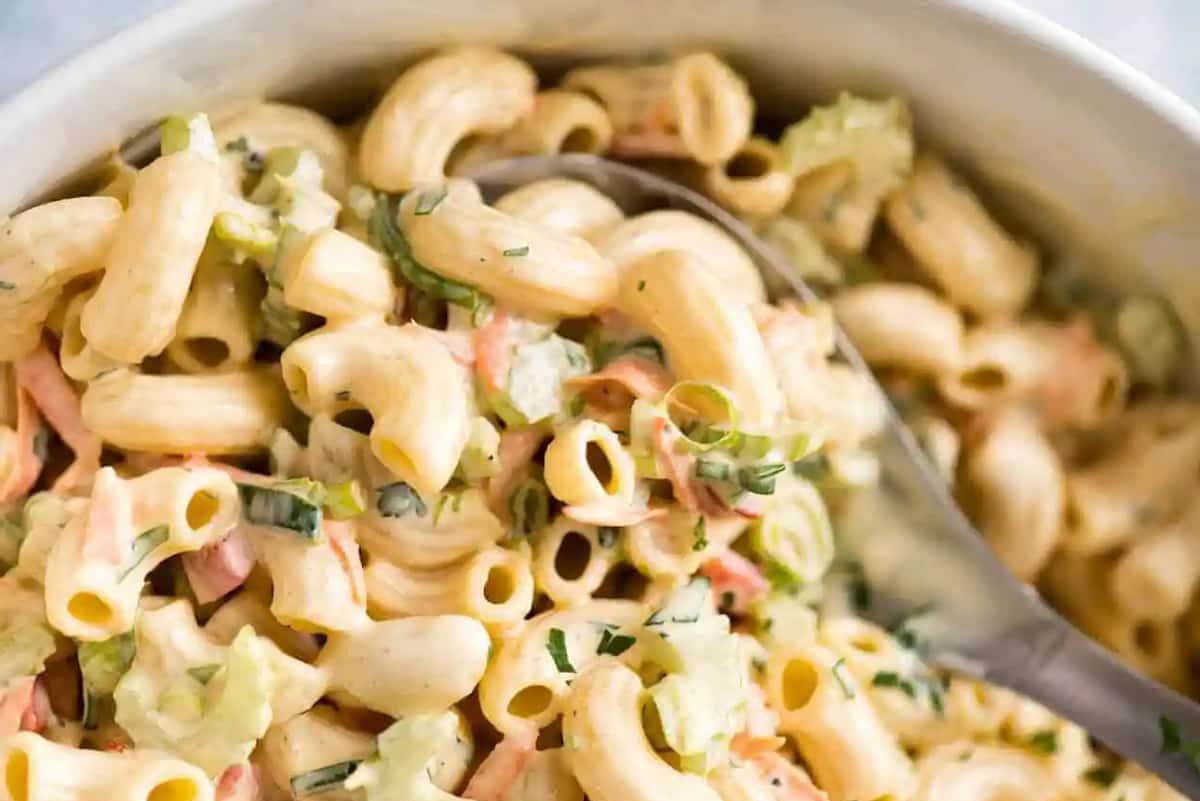 Pasta salad that all likes this food