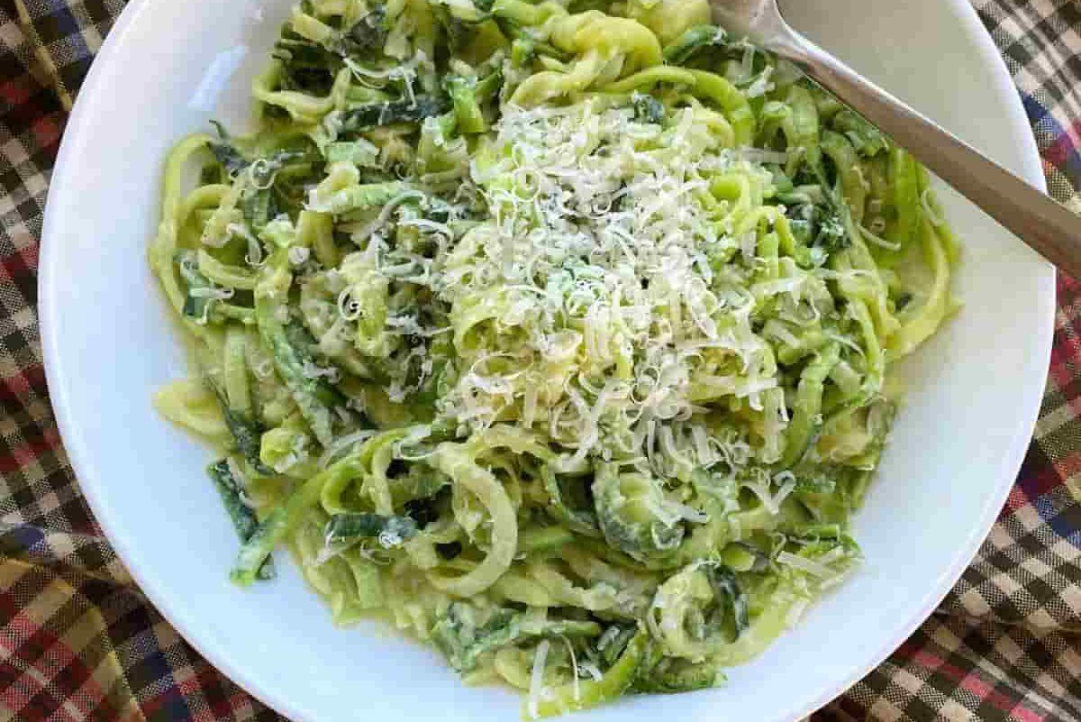 Instant Pot Zucchini Noodles Alfredo