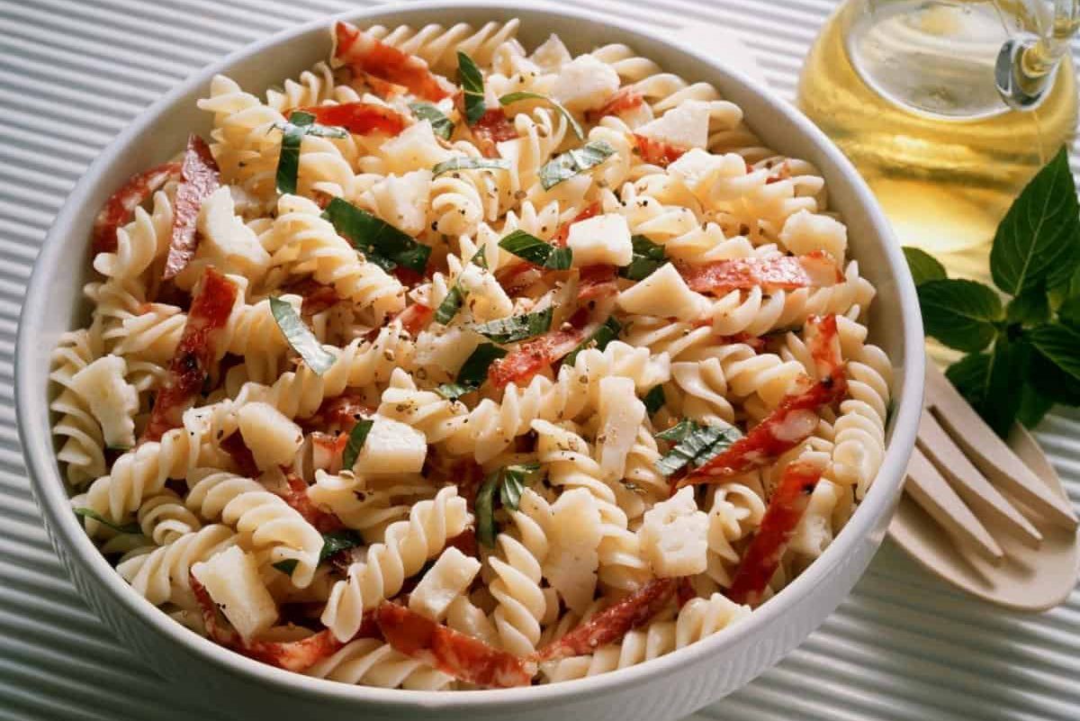 Pasta salad that all likes this food