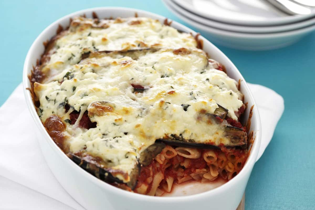 Is lasagna a complete meal for lunch