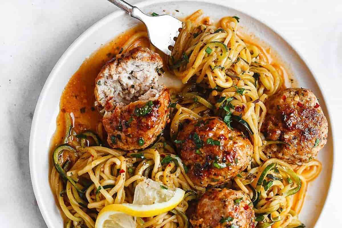 Garlic Butter Meatballs with Lemon Zucchini Noodles - Radin